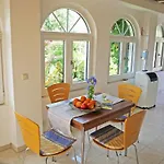 Tolles In Ermioni Mit Garten- Terrasse Und Gemeinschaftlichem Pool By Interhome Ferienhaus