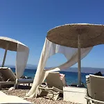 Tolles In Ermioni Mit Garten- Terrasse Und Gemeinschaftlichem Pool By Interhome * Thermisía