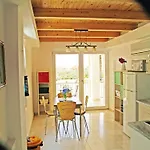 Tolles In Ermioni Mit Garten- Terrasse Und Gemeinschaftlichem Pool By Interhome Thermisía