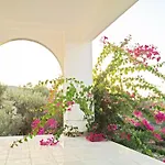 Tolles In Ermioni Mit Garten- Terrasse Und Gemeinschaftlichem Pool By Interhome * Thermisía