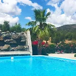 Tolles In Ermioni Mit Garten- Terrasse Und Gemeinschaftlichem Pool By Interhome