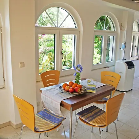 Tolles In Ermioni Mit Garten- Terrasse Und Gemeinschaftlichem Pool By Interhome Σπίτι διακοπών