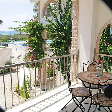 Tolles In Ermioni Mit Garten- Terrasse Und Gemeinschaftlichem Pool By Interhome Θερμησία
