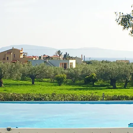 Tolles In Ermioni Mit Garten- Terrasse Und Gemeinschaftlichem Pool By Interhome * Thermisía