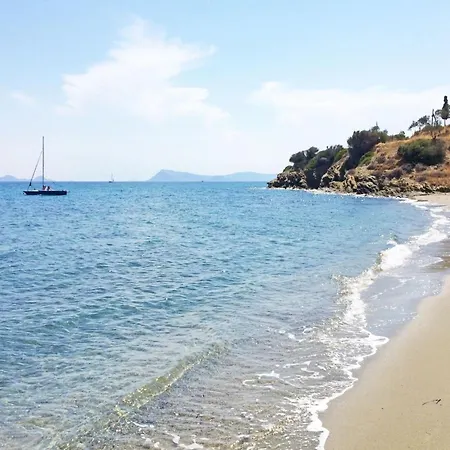 Tolles In Ermioni Mit Garten- Terrasse Und Gemeinschaftlichem Pool By Interhome 펜션 Thermisía