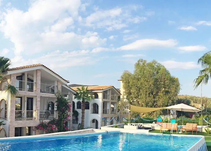 Tolles In Ermioni Mit Garten- Terrasse Und Gemeinschaftlichem Pool By Interhome Thermisía