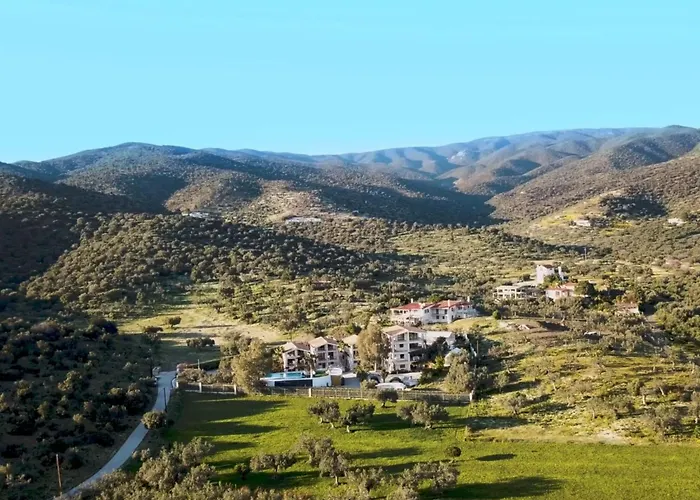 Tolles In Ermioni Mit Garten- Terrasse Und Gemeinschaftlichem Pool By Interhome Nyaraló Thermiszía