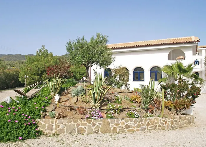 펜션 Tolles In Ermioni Mit Garten- Terrasse Und Gemeinschaftlichem Pool By Interhome