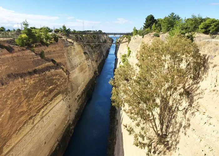 Tolles In Ermioni Mit Garten- Terrasse Und Gemeinschaftlichem Pool By Interhome *