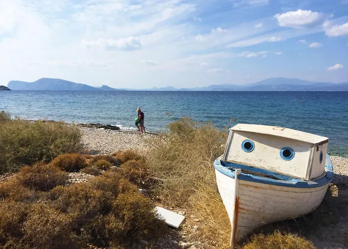 Tolles In Ermioni Mit Garten- Terrasse Und Gemeinschaftlichem Pool By Interhome 펜션 Thermisía